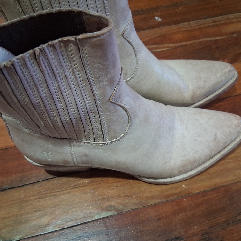 Frye Women's Tan Leather Boots Size 7.5